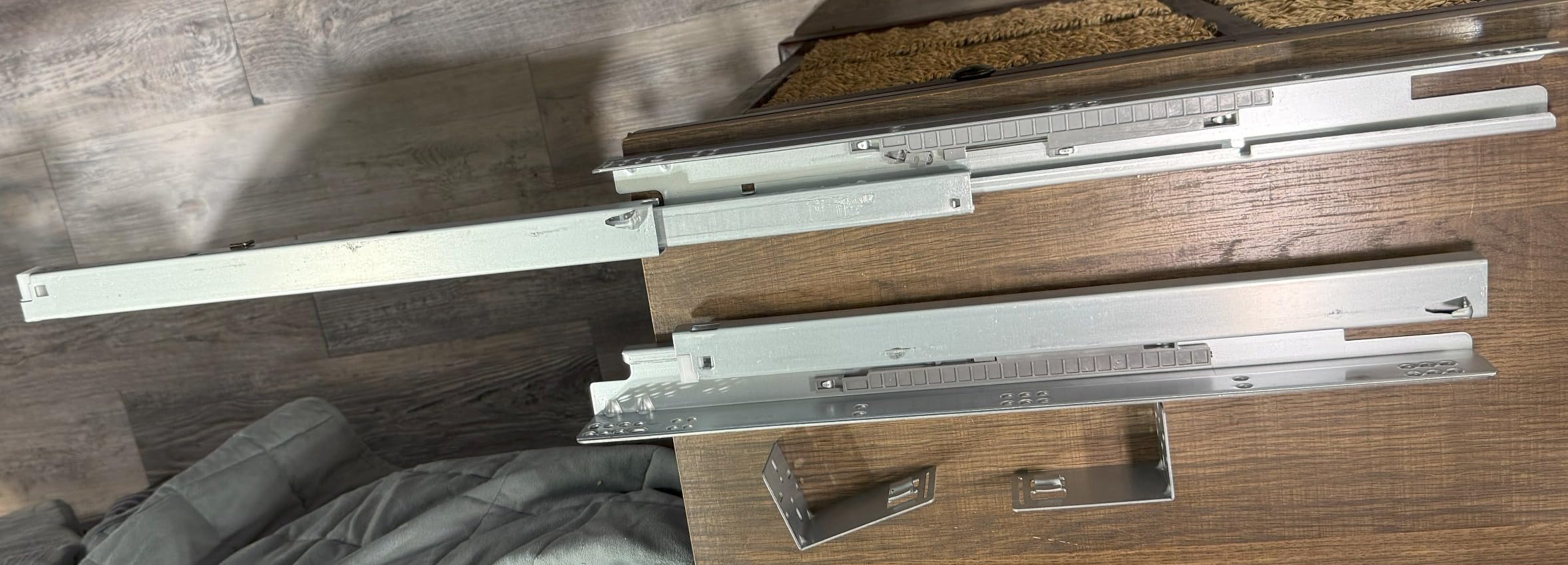 LONTAN Undermount Soft Close Drawer Slides 21 Inch Hidden Bottom Mount Full Extension Cabinet Rails with Rear mounting Bracket and Locking Devices 1 Pair Concealed Drawer Runners 100lb Load Capacity customer photo 2