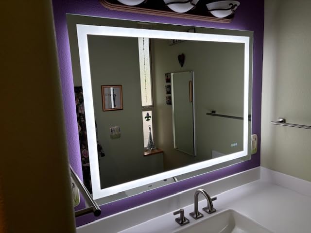 Hivone 40X32 LED Bathroom Mirror with Lights, Anti-Fog, Dimmable, Backlit + Front Lit, Smart Bathroom Vanity Mirror, Memory Function, Shatterproof, Tempered Glass (Horizontal/Vertical) customer photo 1