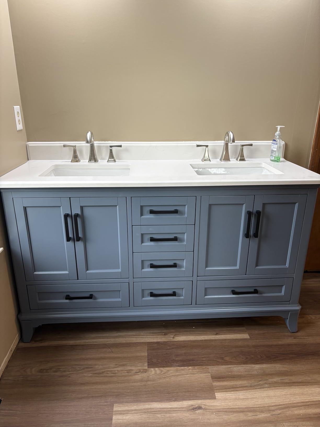 36 Inch Bathroom Vanity with Sink, Farmhouse Single Sink Bathroom Vanity with Adjustable Feet, Bathroom Storage Cabinet with Soft Closing Doors, Apron Farm Sink, White customer photo 1