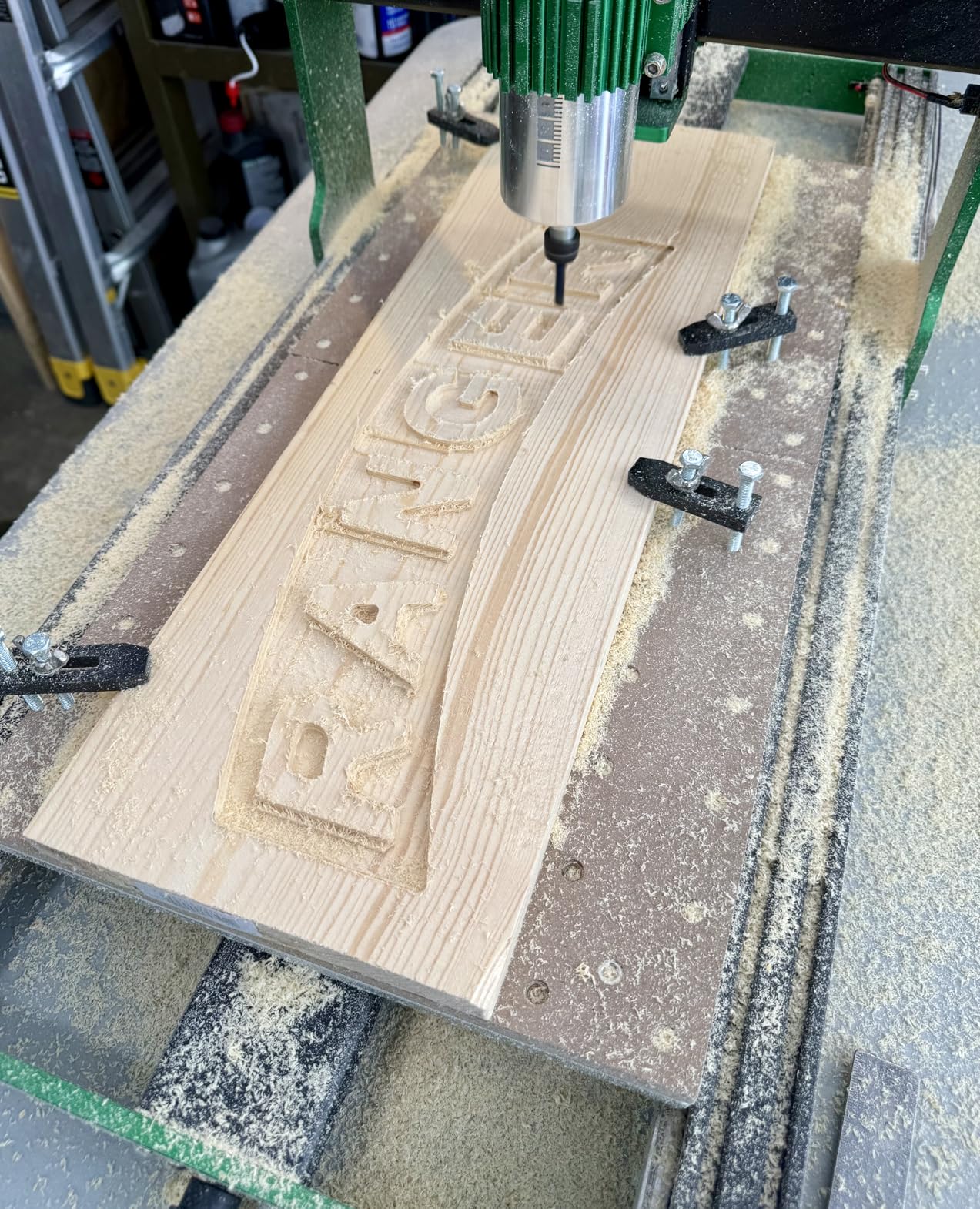 CNC Router Machine 3030-Evo Max, All-Metal XYZ Axis Dual Steel Linear Guides with 800W Trimmer Router, ideal for Cutting Aluminum, Brass, Stainless steel, Wood, Acrylic, MDF, Plastics customer photo 1