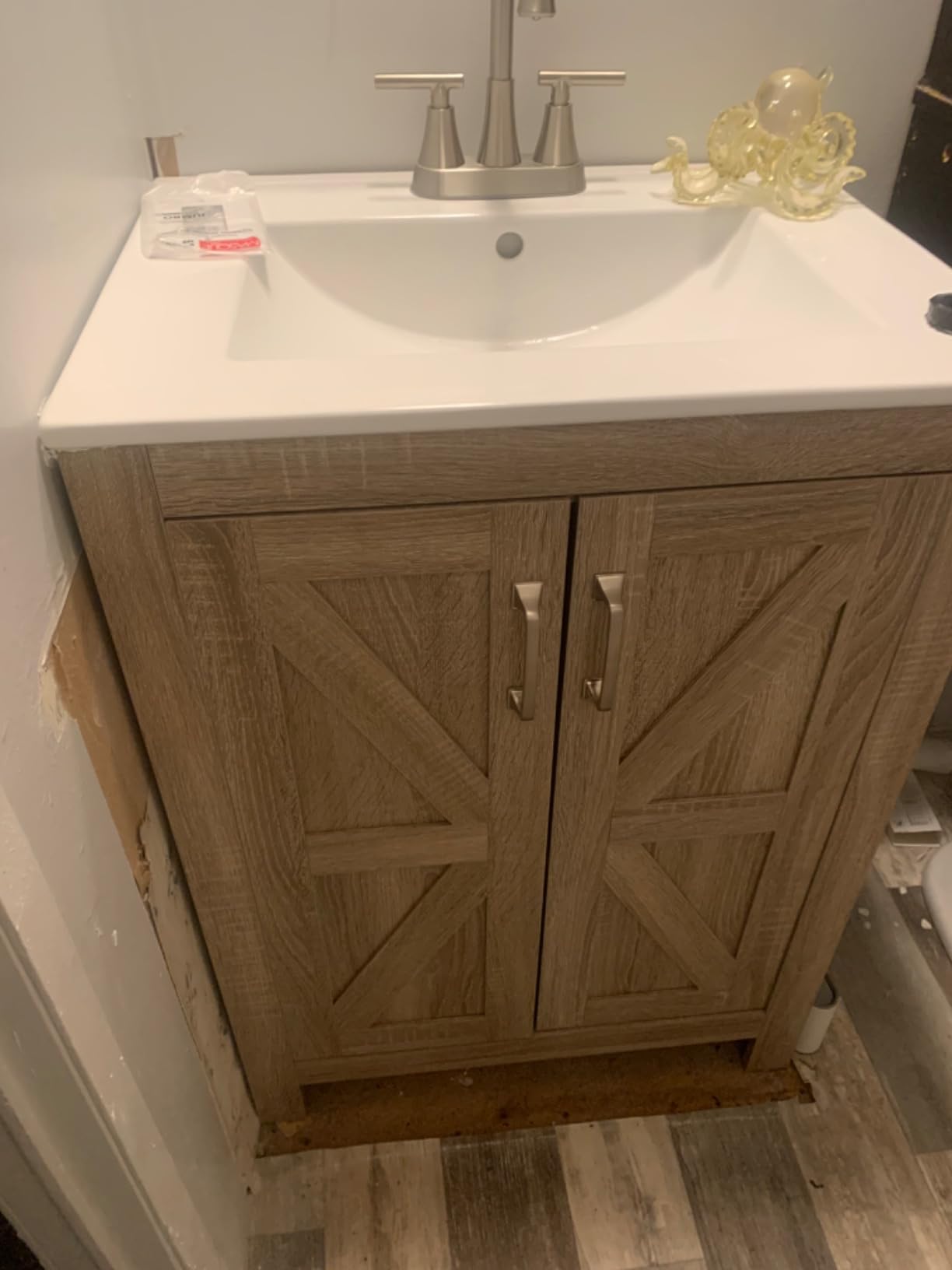 Modernmate Bathroom Vanity with Ceramic Sink, 24 Inch Bathroom Vanities with 2 Soft-Close Door & Metal Handle, Modern Single Sink Vanity with Adjustable Shelf, Thickened Wood Storage Cabinet customer photo 1