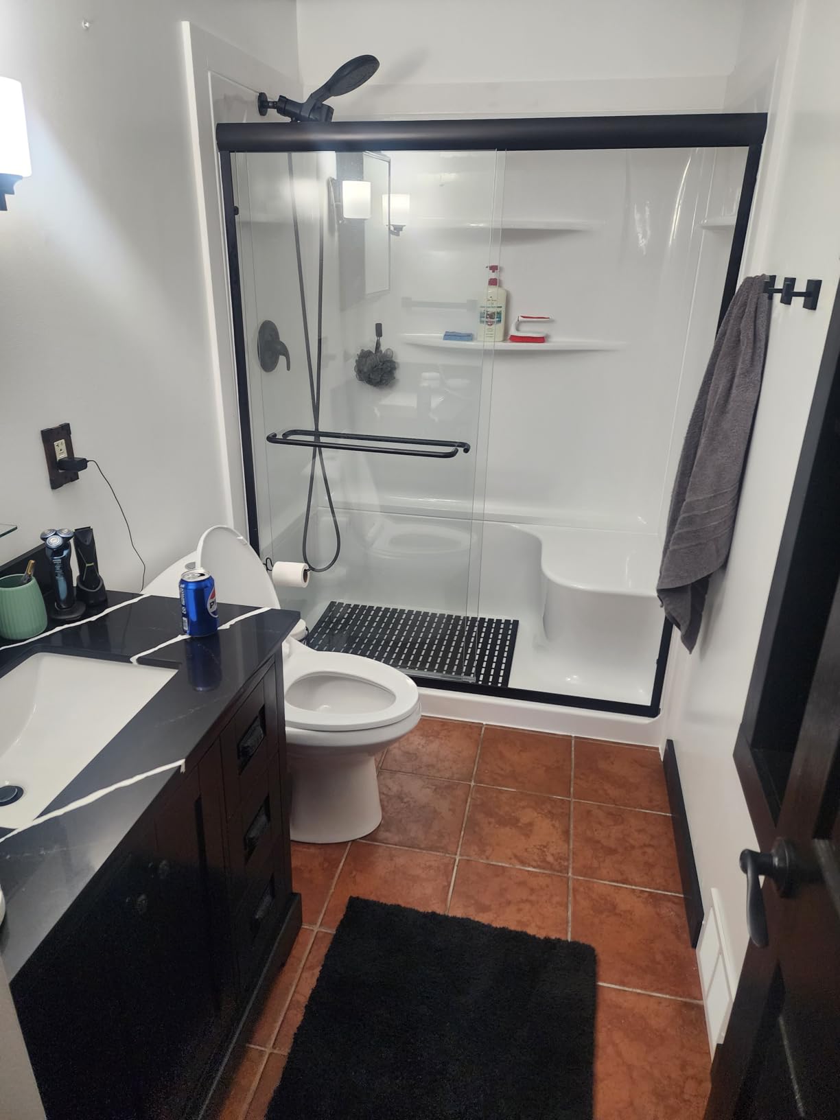 48 in. W x 22 in D Quartz Vanity Top in Black Marquina, with One Sidesplash & One Backsplash, Vanity Sink Top with Assembled Single Drop-in Sink, Pre-Drilled 8 Inch Faucet Hole Countertop customer photo 1