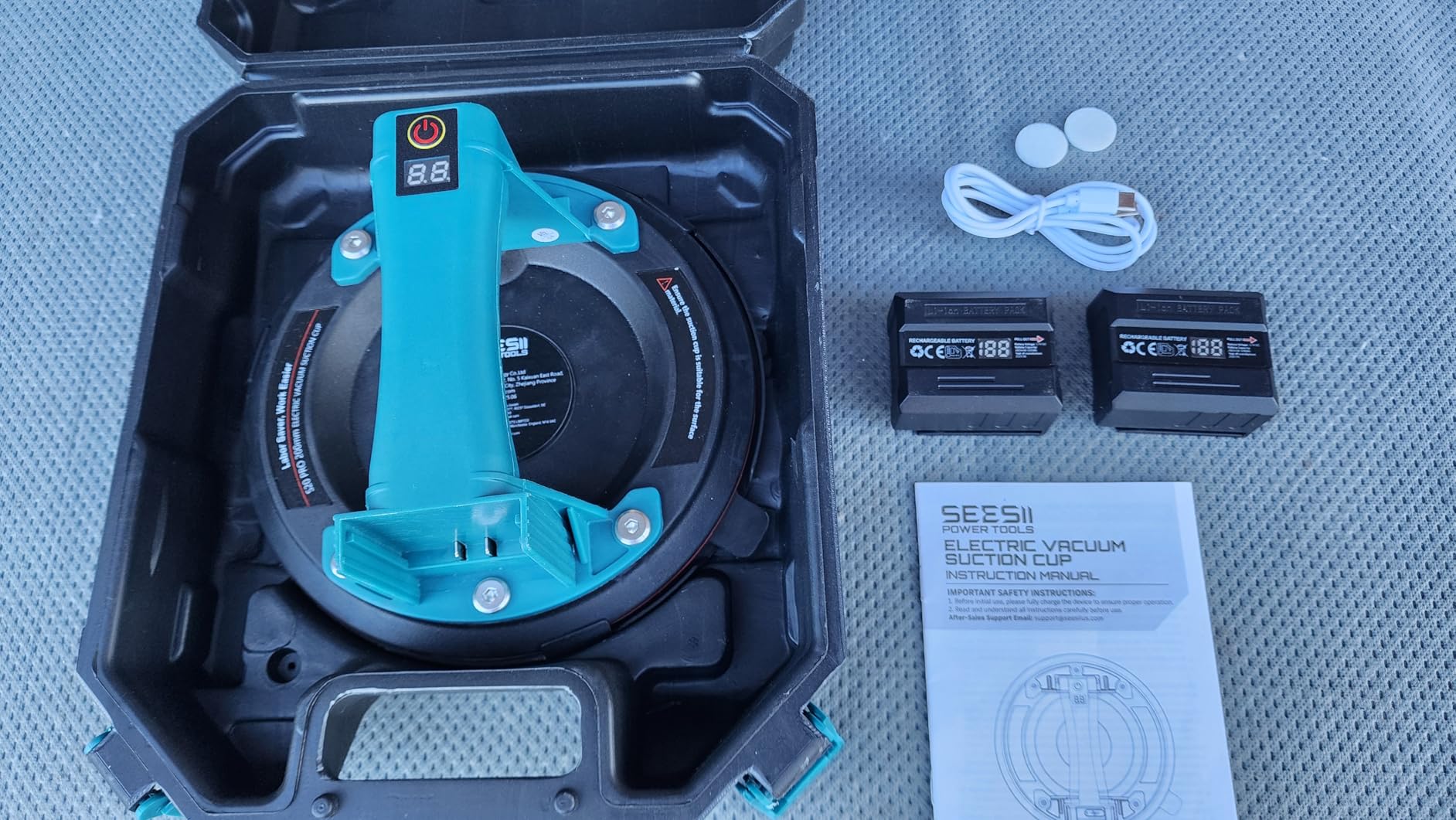 SEESII Suction Cups for Glass, 21V Electric Tile Suction Cup Tool with 2X 2000mAh Batteries, LED Display, 440LBS Vacuum Glass Suction Lifter for Ceramic/Granite/Stone Lifting customer photo 1
