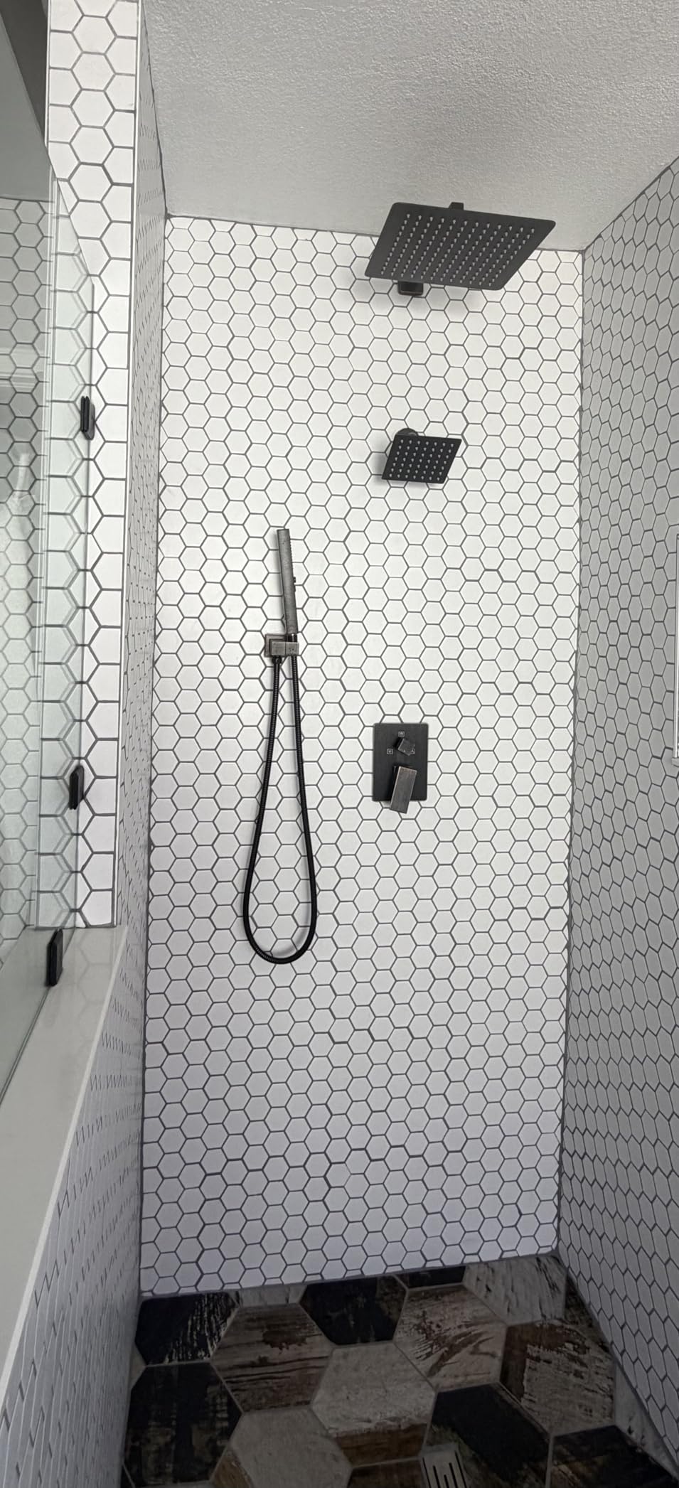 Rain Shower System Matte Black Shower Faucet Set, Dual Rainfall Shower Head Set with 2 in 1 Handheld Spray, Wall Mounted Bathroom 12-inch & 6-inch Square Showerheads with Valve, Matte Black customer photo 1
