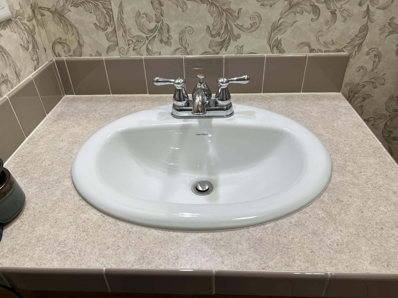 DeerValley 21x18 Inch Rectangular Ceramic Drop-in Bathroom Sink, Under Counter Vessel Sink with Overflow, White Vanity Basin customer photo 1