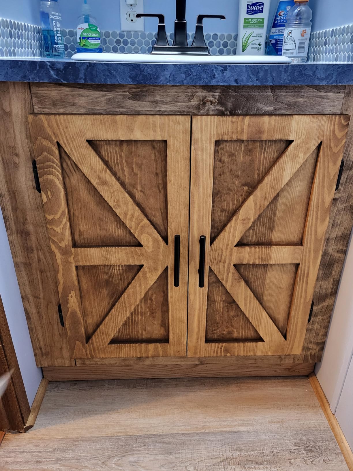 Sintuff 2 Sets 16.25'' W x 22.5'' H Unfinished Kitchen Cabinet Door Replacement with Hinges Handles customer photo 1