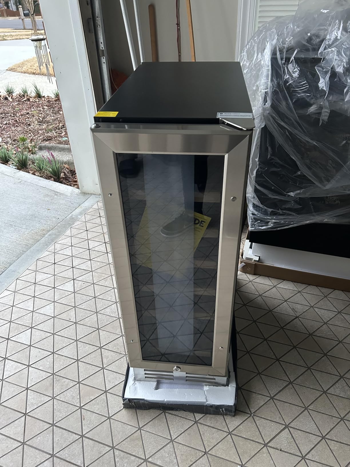 Icyglee 12 inch Wine Cooler Refrigerator, 18 bottle Wine Fridge Built-in or Freestanding with Double-Layer Tempered Glass Door, Mini Fridge with Digital Temp Control & Fast Cooling, Low Noise customer photo 2