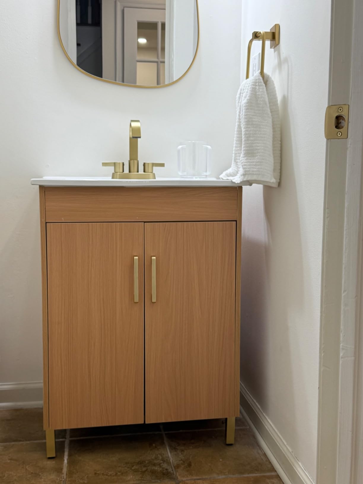 phiestina 24 Inch White Floating Bathroom Vanity, Pre-Assembled Wall-Mounted Cabinet with 2 Soft-Close Doors & 3 Hole Ceramic Sink, No Faucet,BV08-24-WHITE customer photo 2