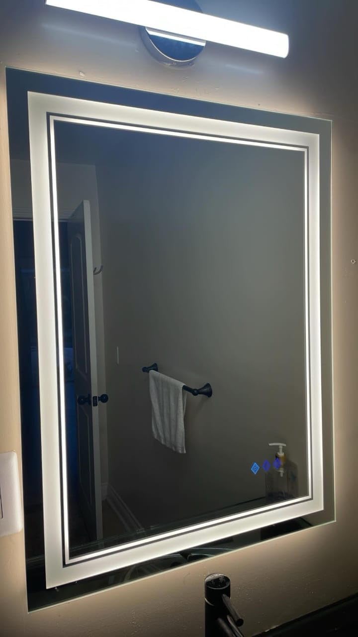 LED Bathroom Mirror, 24x32 Inch Gradient Front and Backlit Vanity Mirror with Lights, 3 Colors Dimmable CRI>90 Double Lights, IP54 Enhanced Anti-Fog, Hanging Plates LED Mirror for Bathroom customer photo 2″ class=”wp-image-customer”/></figure>


<h3><span class=