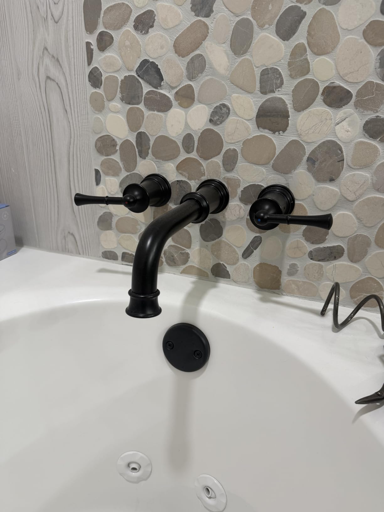 High Flow Wall Mount Tub Filler with Rough-in Valve, Wall Mount Tub Faucet, Brass Roman Bathtub Faucet 2 Handle with 360 Degree Swivel Spout, Brushed Gold customer photo 1