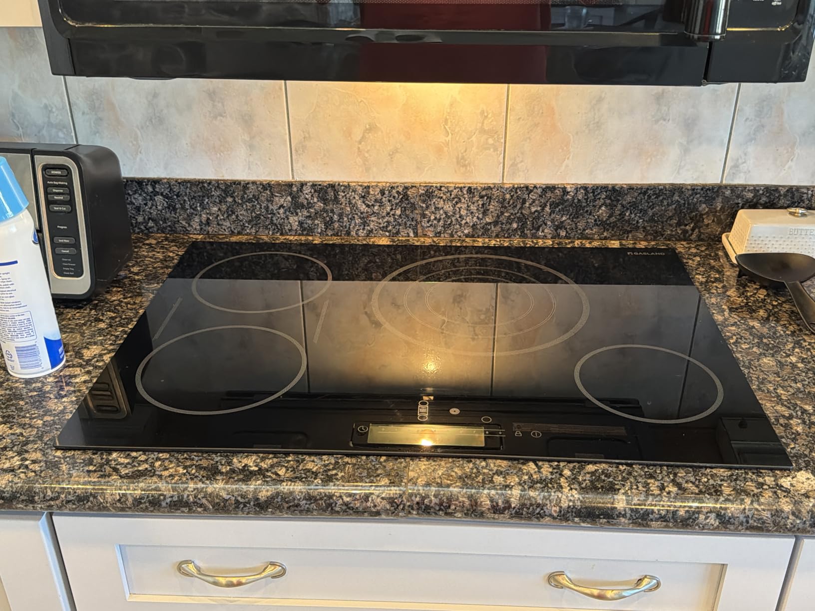 GASLAND 30 Inch Electric Cooktop, 4 Burners with Bridge Element, 220V, ETL Certified, 8600W, Slide Touch Control customer photo 1